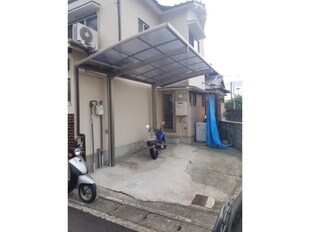 醍醐外山街道町貸家の物件外観写真